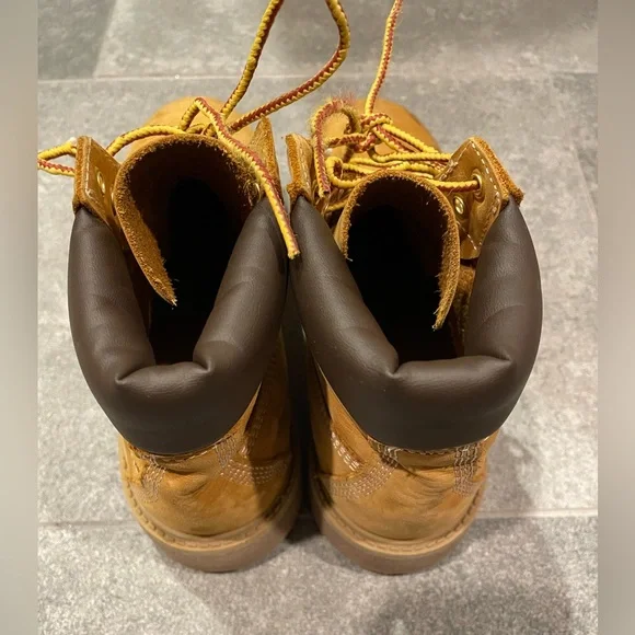 Kids Timberland Boots. Size 3M. (Used & no shoe box. Read description) - Picture 3 of 10